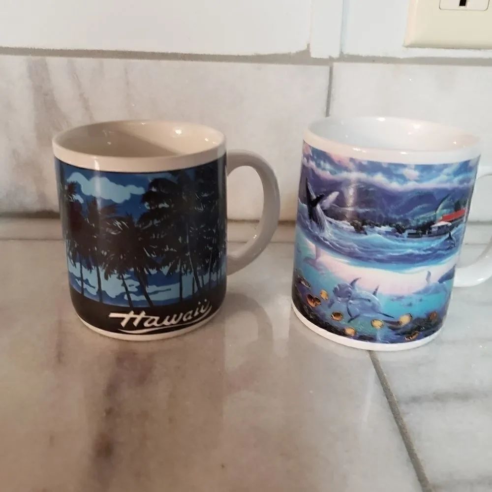 Hawaiian Design coffee tea mugs set of 2